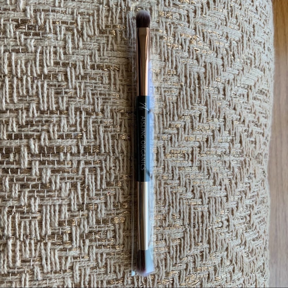 NEW Aisling Organics double ended brush
